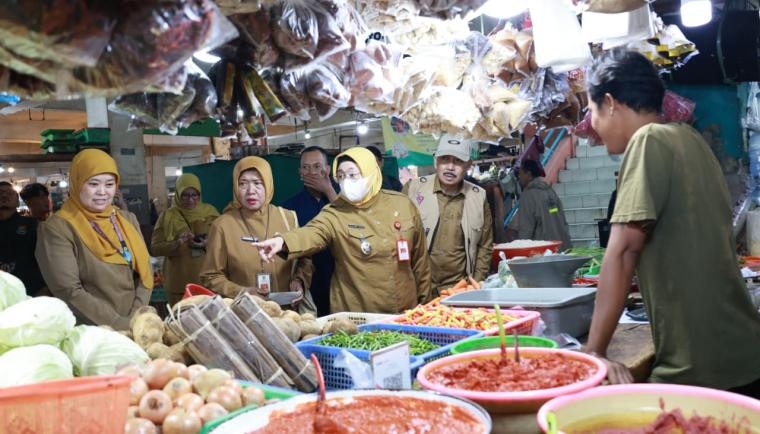 Jelang Idul Fitri 2026, Wabup Tangerang Pantau Harga Pangan di Pasar Kelapa Dua: Daging dan Bawang Melonjak