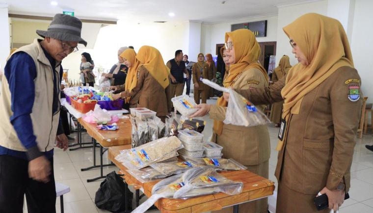Dinas Perikanan Kabupaten Tangerang Gelar Bazar UMKM Olahan Ikan, Hadirkan Variasi Produk dari Camilan hingga Lauk Pauk