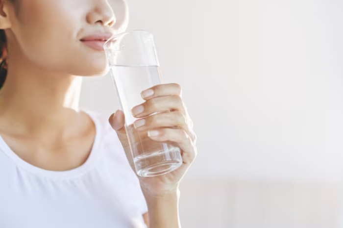 Terungkap! Cara Minum Air Putih agar Berat Badan Cepat Turun Tanpa Diet Ketat  Pengantar: