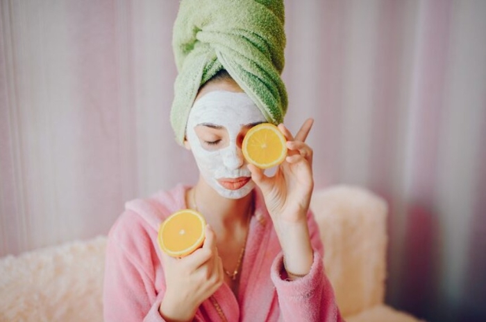 Masker Kulit Jeruk, Rahasia Wajah Cerah yang Jarang Diketahui