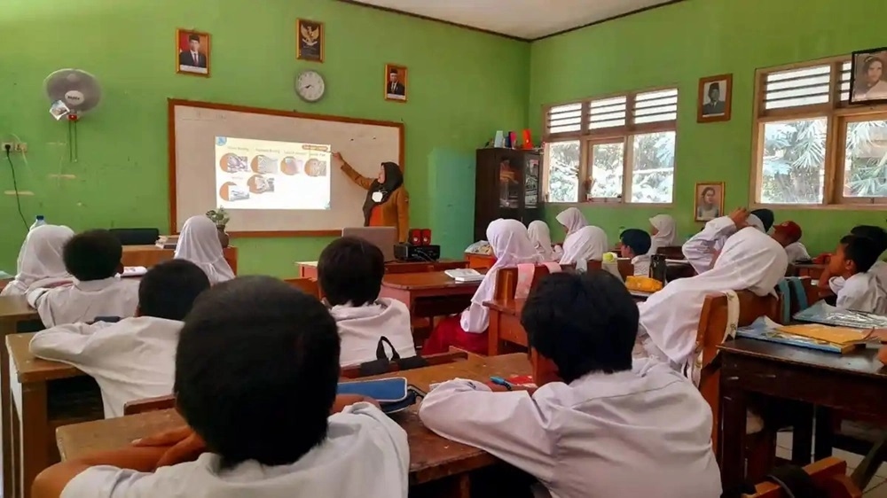 Guru Tak Perlu Bingung Saat Tunjangan Terlambat, Kemendikdasmen Buka Kanal Pengaduan Resmi