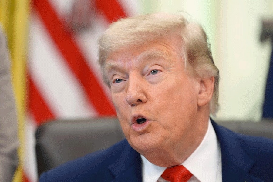 Trump Ancam Bom Iran di Medsos, Delegasi Teheran Langsung Walkout dari Perundingan Damai di Swiss