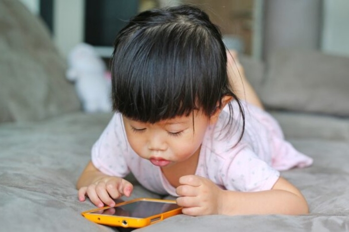 Anak Tiba-Tiba Jadi Pendiam? Psikologi Ungkap Bisa Jadi Tanda Bahaya di Dunia Digital
