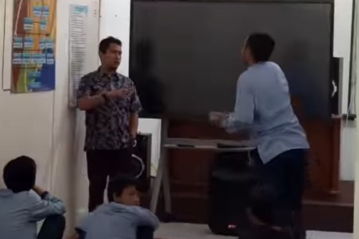 Fenomena Helper's High, Alasan Guru SLB Tetap Tersenyum di Tengah Segala Keterbatasan