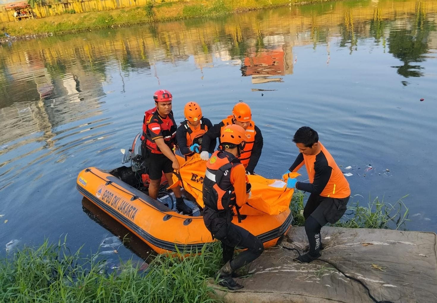 Nekat Terjun ke Kali BKB Demi Ambil Kunci, Pemuda 19 Tahun Ditemukan Tewas, Begini Kronologinya