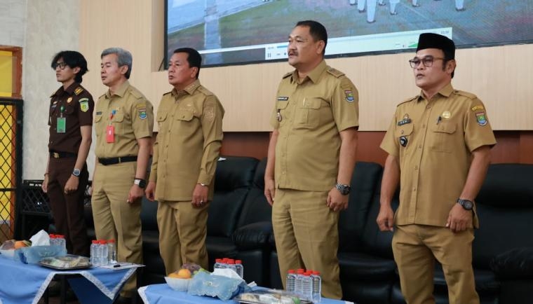 Perkuat Kesadaran Hukum, Bupati Tangerang Gandeng Kejari Bina Kades dan BPD Lewat Kadarkum