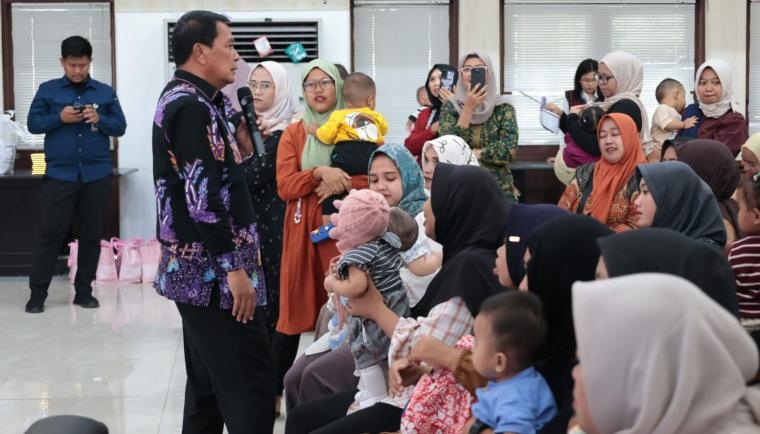 Peringati Pekan Menyusui Sedunia 2026, Bupati Tangerang Wisuda 132 Bayi Lulus ASI Eksklusif