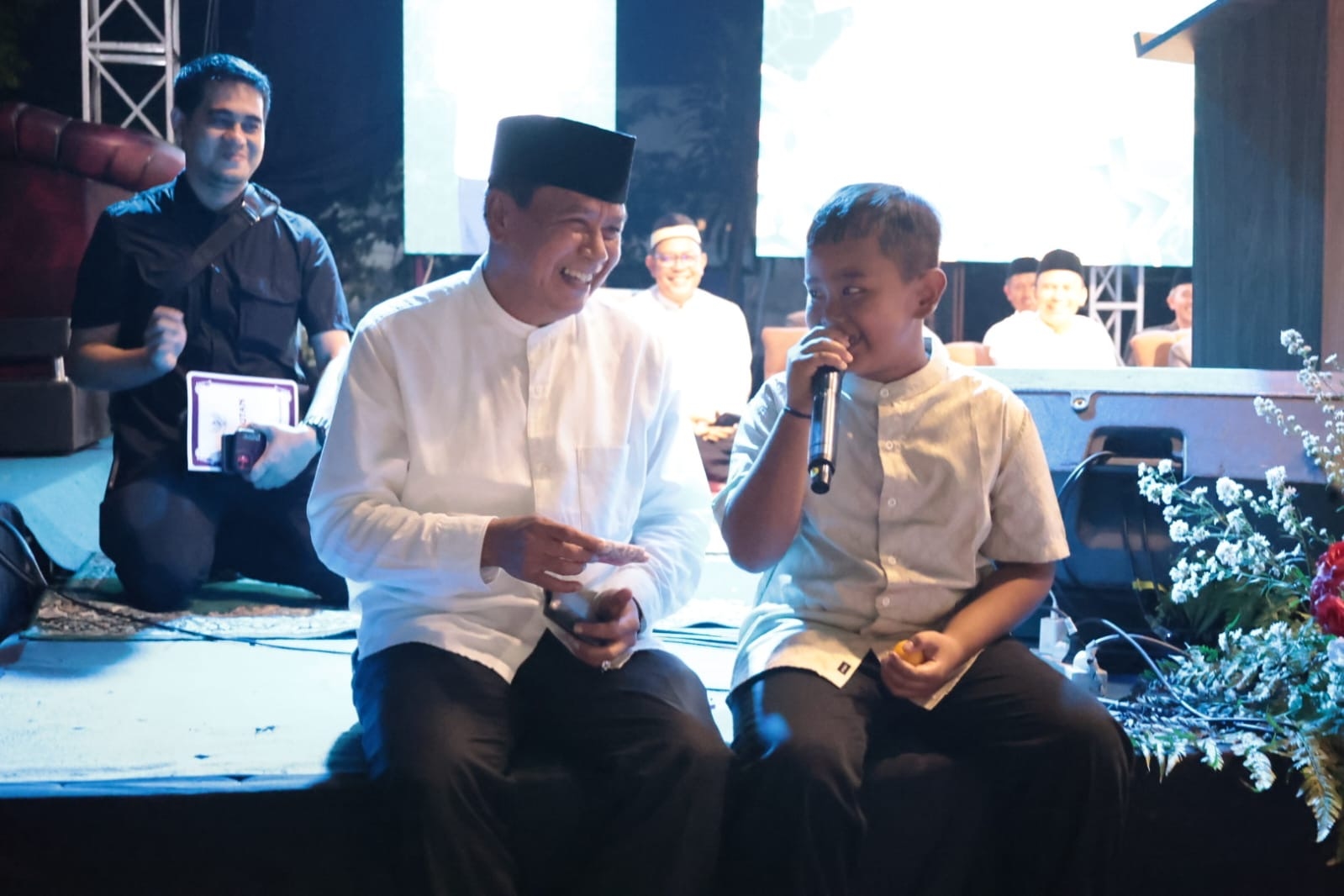 Hadiri Maulid Nabi di Jatake, Bupati Maesyal Ajak Masyarakat Tangerang Tanamkan Keteladanan Rasulullah pada Anak Sejak Dini