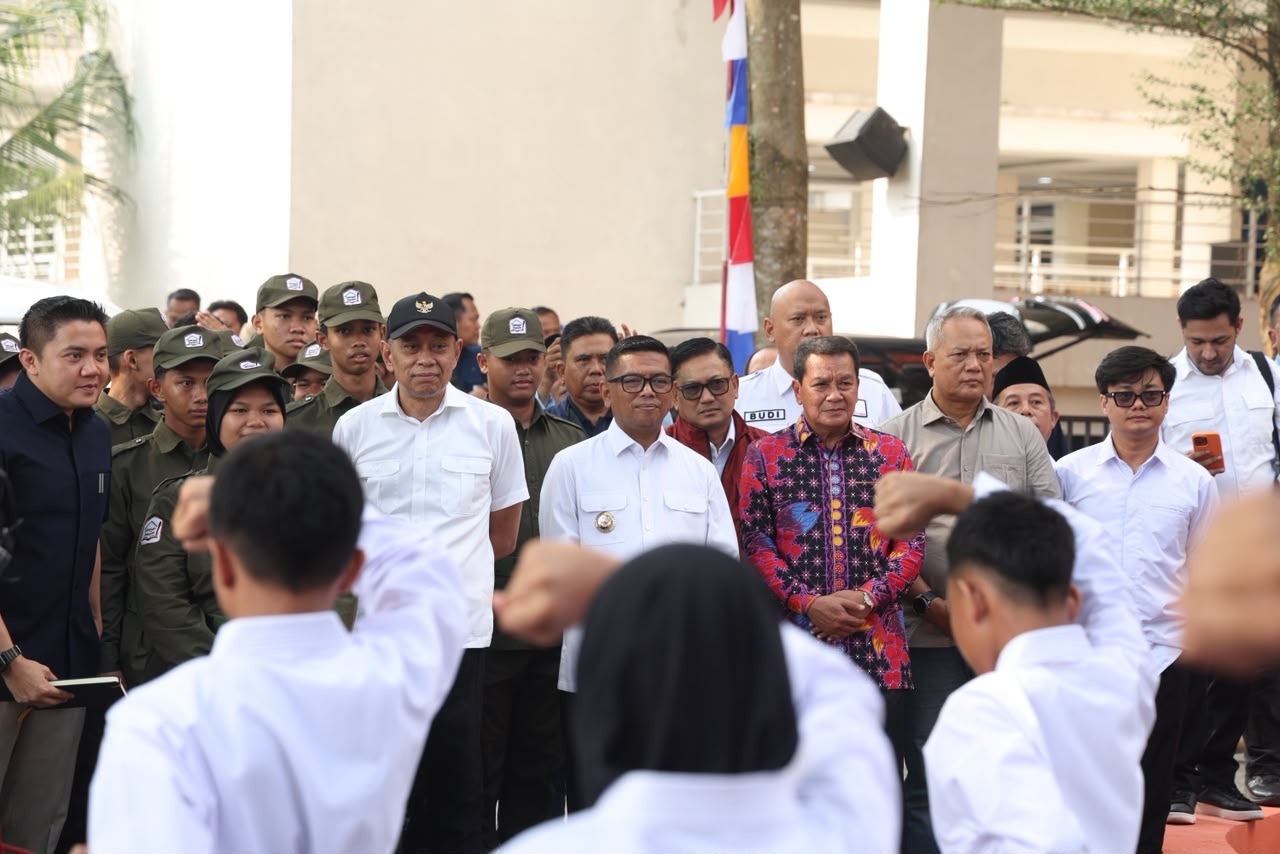 Bupati Maesyal Dampingi Seskab Teddy dan Mensos Gus Ipul Tinjau Sekolah Rakyat di PPI Curug Tangerang, Ini Pesan yang Disampaikan