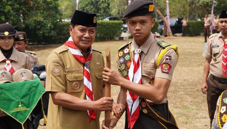 Lepas Kontingen Jambore Nasional XII, Bupati Maesyal Rasyid Sampaikan Pesan Penting Ini Kepada Pramuka Kabupaten Tangerang