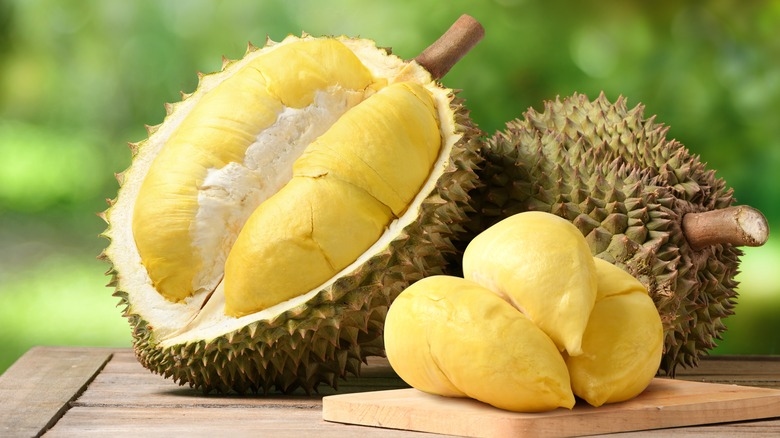 Bau Durian Membandel? Coba Cara Alami yang Mudah Dilakukan untuk Menghilangkannya Berikut Ini
