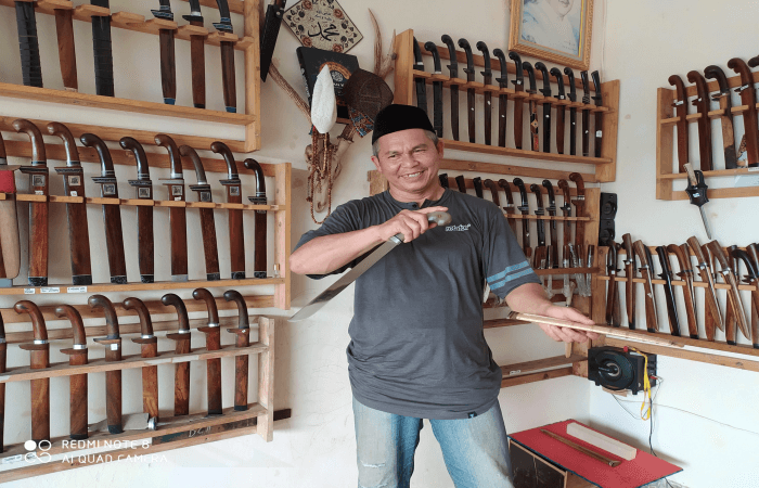 Golok Betawi dan Kisah Tragis Cinta Si Jampang: Ditolak Mayangsari dan Mati Dibedil Kompeni