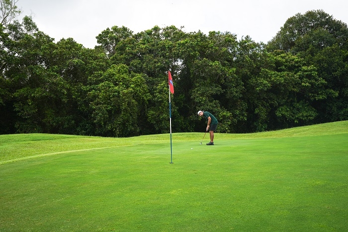 Jalan-jalan ke Batam, Cobain Hidden Gem Ini: Wisata Sambil Olahraga ke Golf Island yang Cuma Berjarak 30 Menit ke Singapura