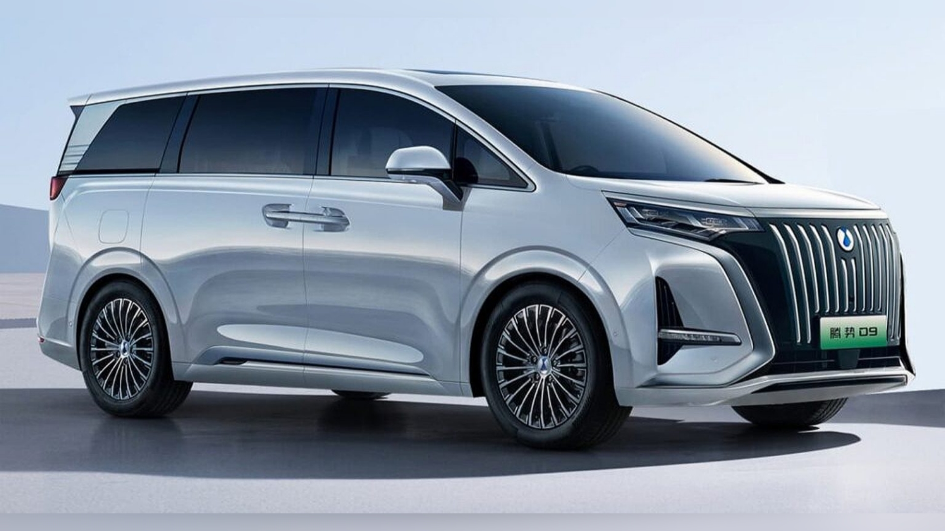 Penantang Baru Alphard dan Lexus LM 300, BYD Denza D9 Hadir Sebagai MPV Listrik dengan Harga Lebih Murah!