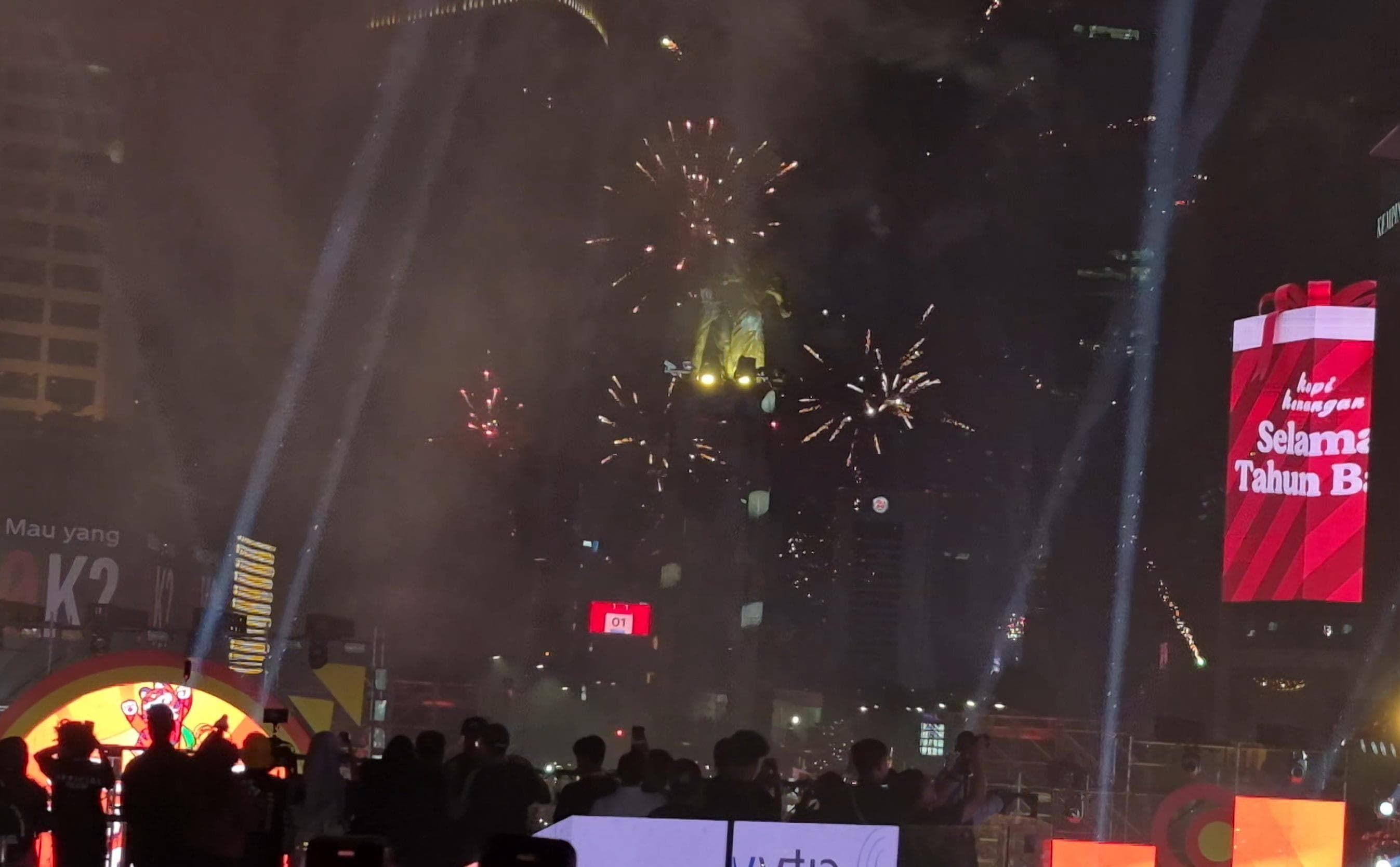 Dilarang Pemprov DKI, Pesta Kembang Api Masih Ada Saat Perayaan Malam Tahun Baru 2026 di Bundaran HI