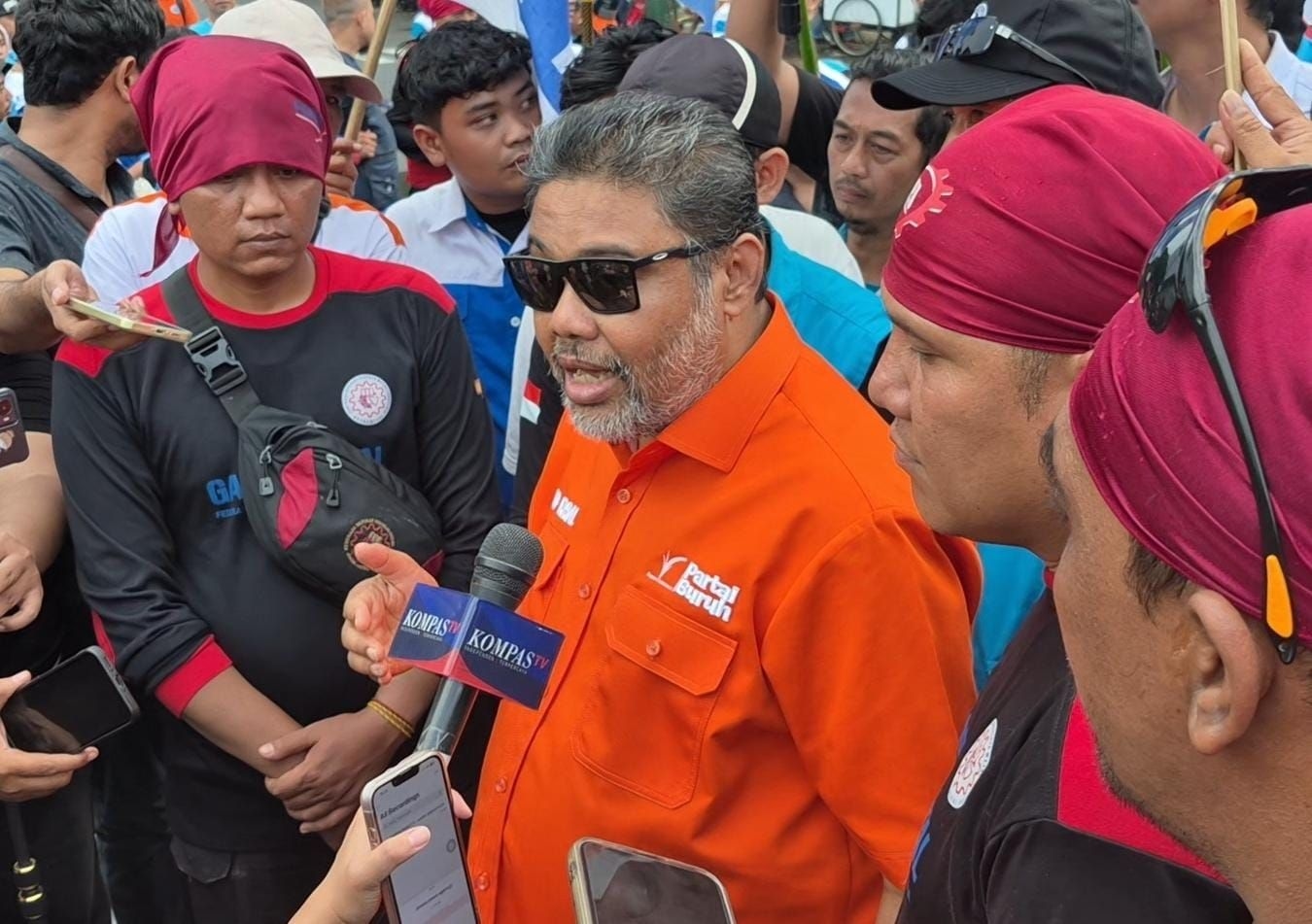Tolak UMP DKI dan UMSK Jawa Barat, Ribuan Buruh Bakal Demo Lagi di Istana Negara atau DPR pada 8 Januari