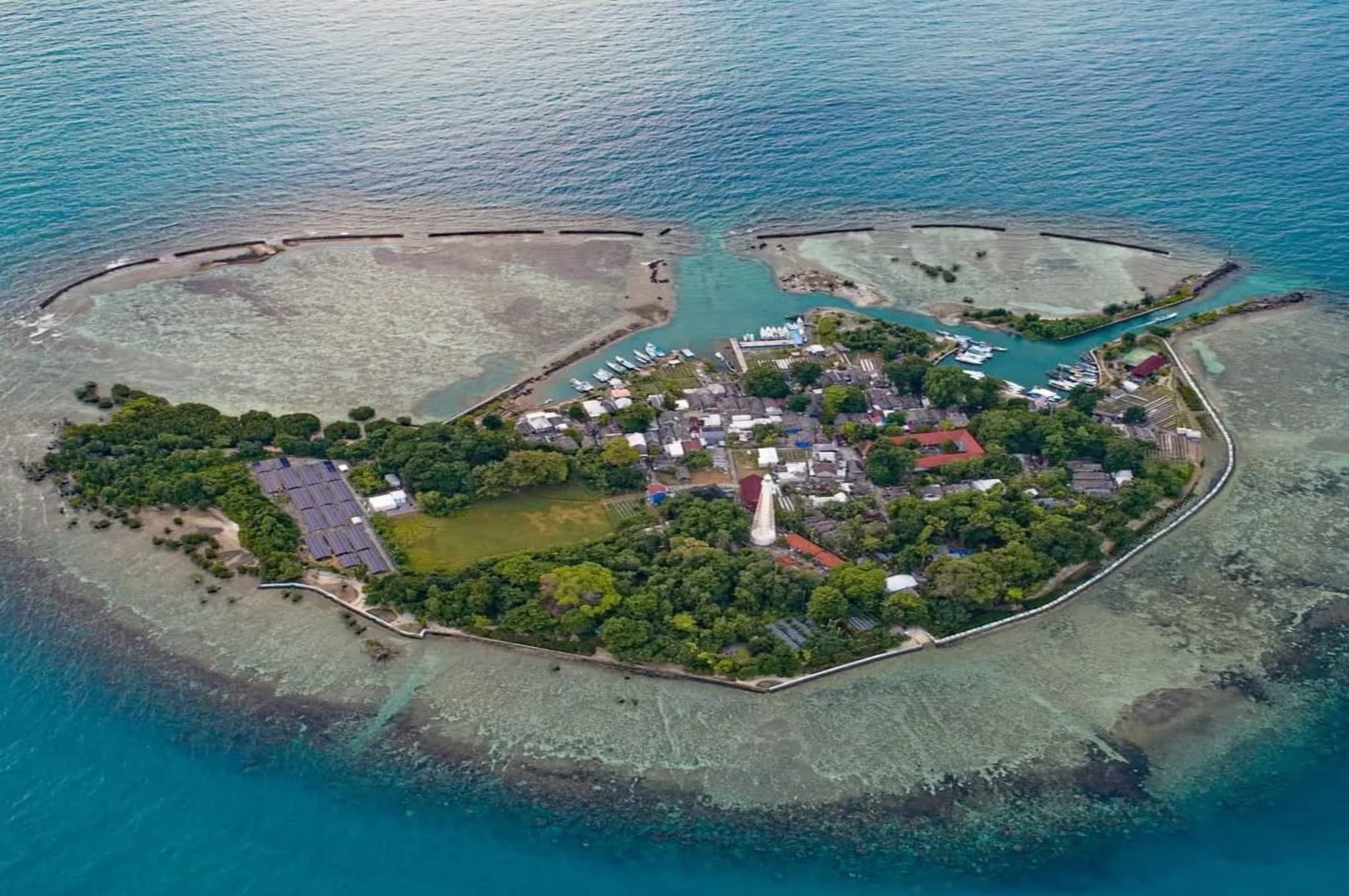 Pulau Sabira, Permata Terluar Jakarta yang Tenang dan Penuh Pesona Alam