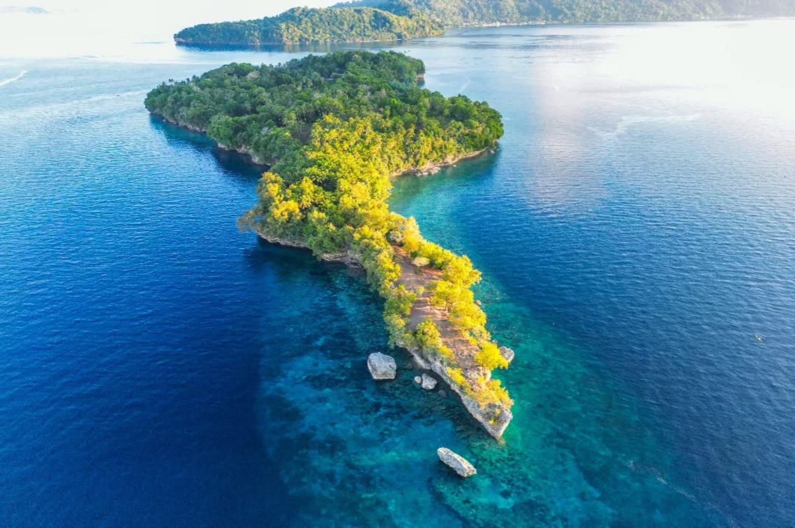 Pulau Sjahrir Banda Neira, Pesona Wisata Sunyi Penuh Sejarah dan Alam Tropis