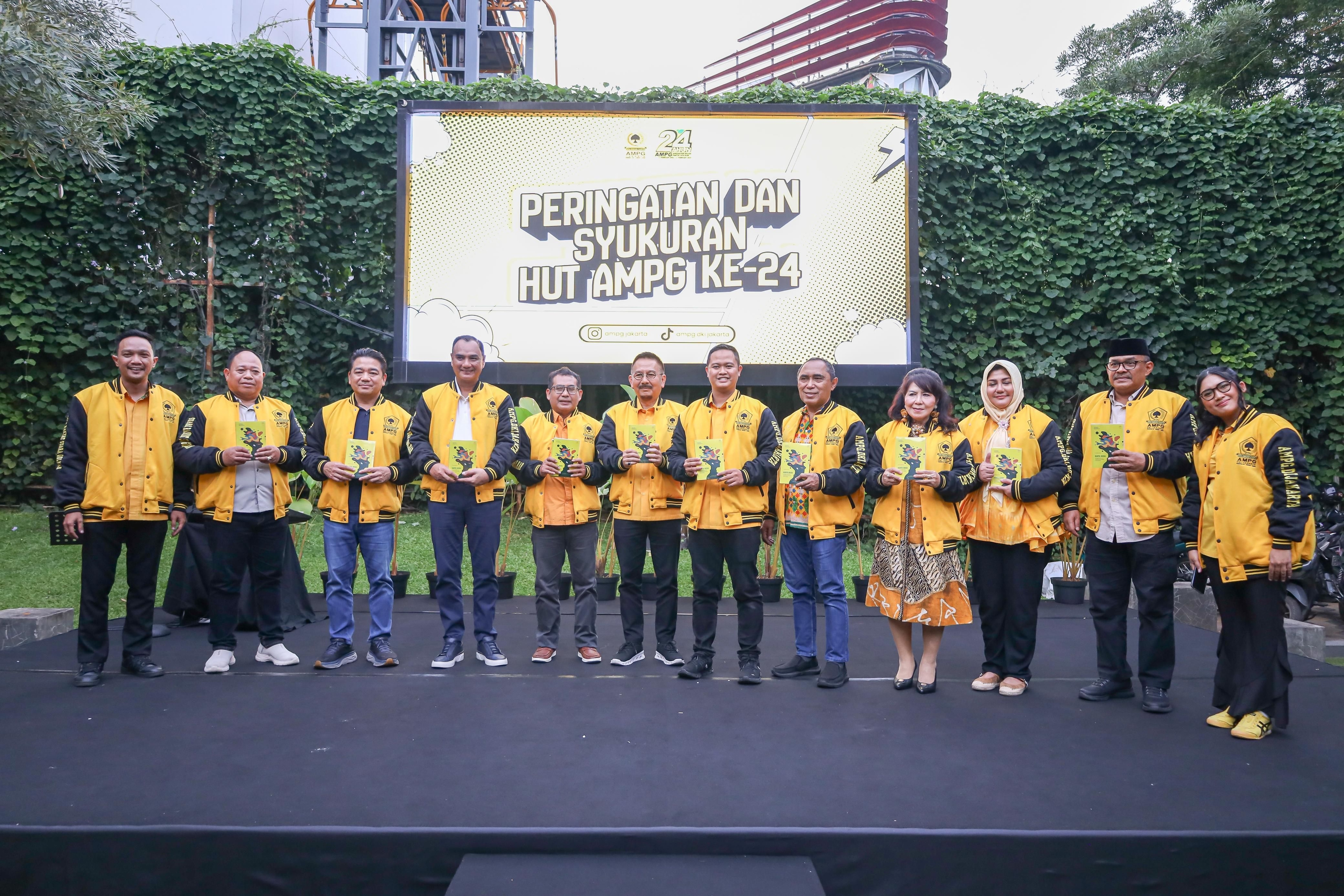 HUT AMPG Ke-24, Ketua AMPG DKI Luncurkan Buku Strategi AMPG DKI Menuju Kemenangan Partai Golkar