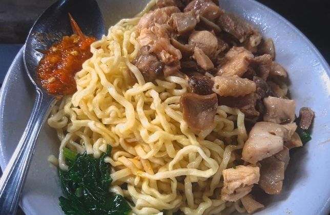 Menjelajahi Kelezatan Mi Ayam di Kota Depok: Dari Legenda hingga Cita Rasa Istimewa