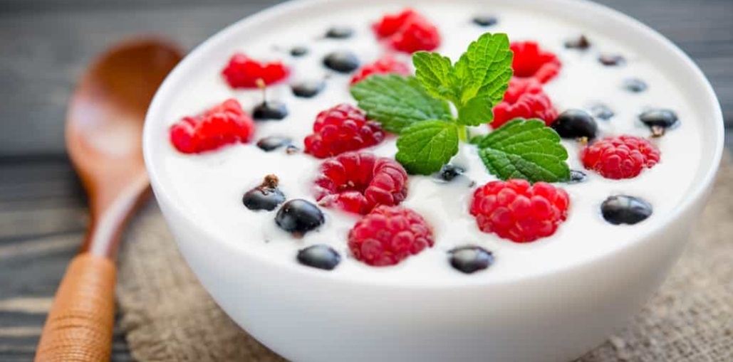 9 Manfaat Yoghurt untuk Kecantikan, Wanita Harus Tahu Nih!