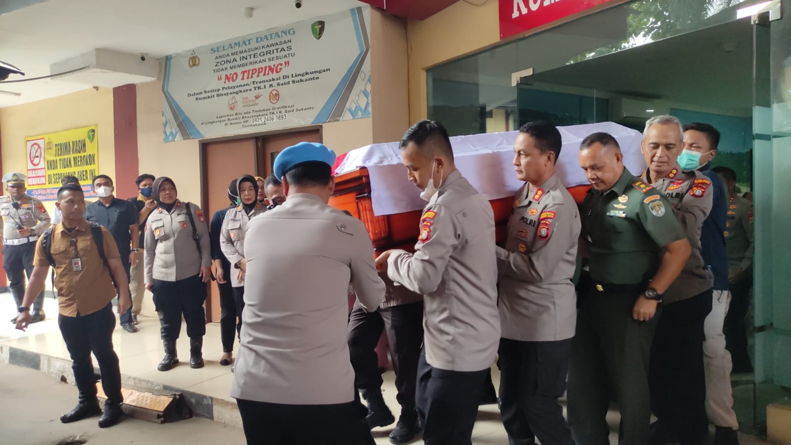 Inna Lillahi...Kapolsek Jatinegara Meninggal Dunia Saat Shalat Sunnah Bakdiah Dzuhur