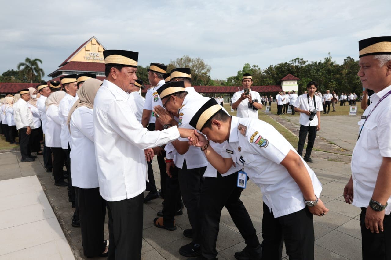 Bupati dan Wabup Tangerang Gelar Apel Perdana dan Halal Bihalal Usai Lebaran, Instruksikan Langkah Antisipasi dan Efisiensi Terkait Konflik Global