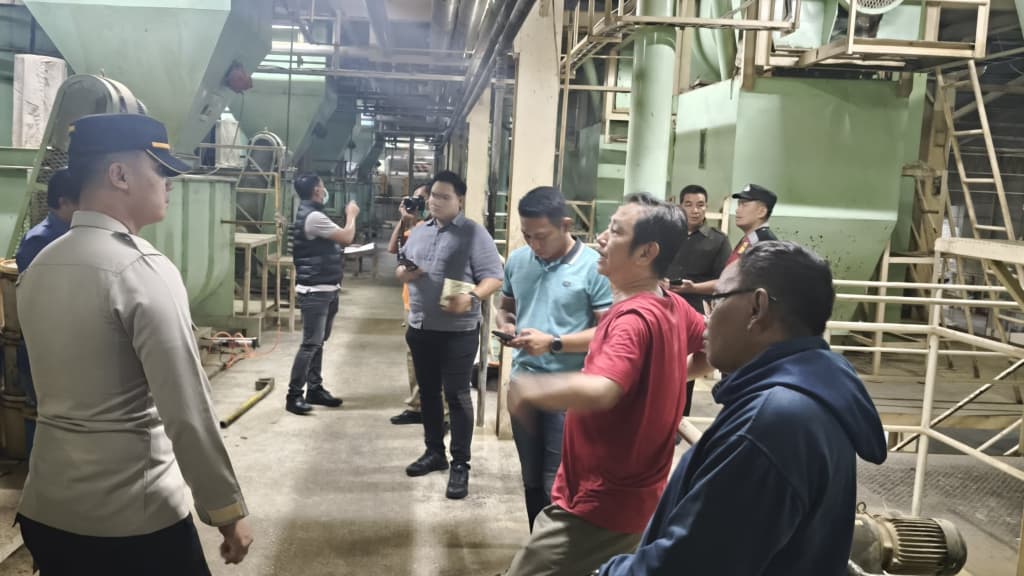 Pekerja Pabrik di Beji Pasuruan Tewas Terjepit Baling-baling Mixer 