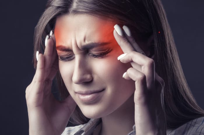 Nggak Melulu Minum Obat, Inilah Tips Alami Atasi Migrain yang Mungkin Belum Kamu Coba