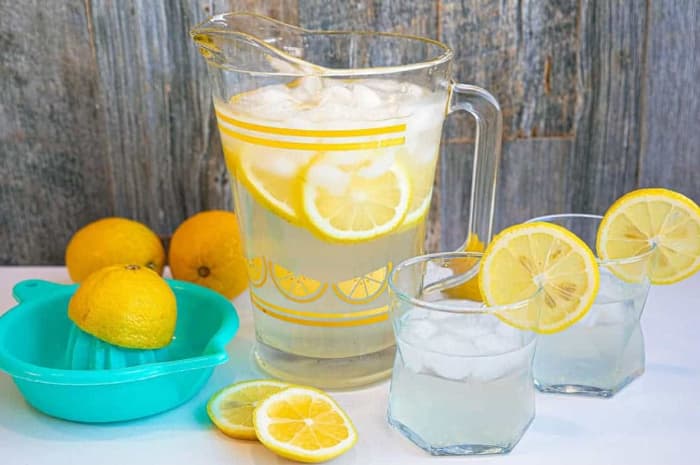 Awas! Inilah Efek Samping Air Lemon Jika Diminum Berlebihan