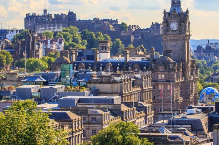 Dari Lisbon ke Edinburgh, Ini 5 Kota Paling Membahagiakan di Dunia untuk Liburan, Indonesia Belum Masuk