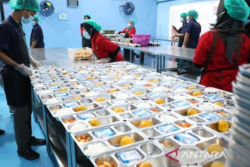 BGN Ancam Pangkas Insentif Dapur MBG Rp6 Juta Per Hari Jika Kualitas Pangan Mandek