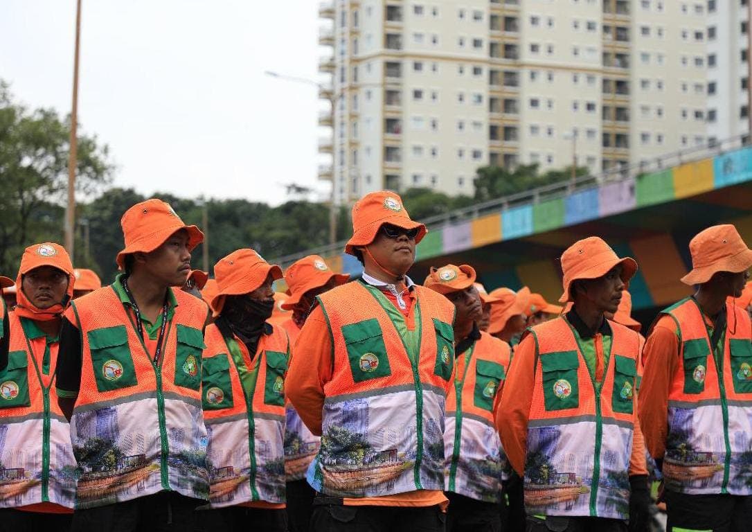 Kawal Ibadah Natal 2025, Dinas LH DKI Kerahkan 1.050 Petugas Oranye Untuk Kebersihan di 591 Gereja