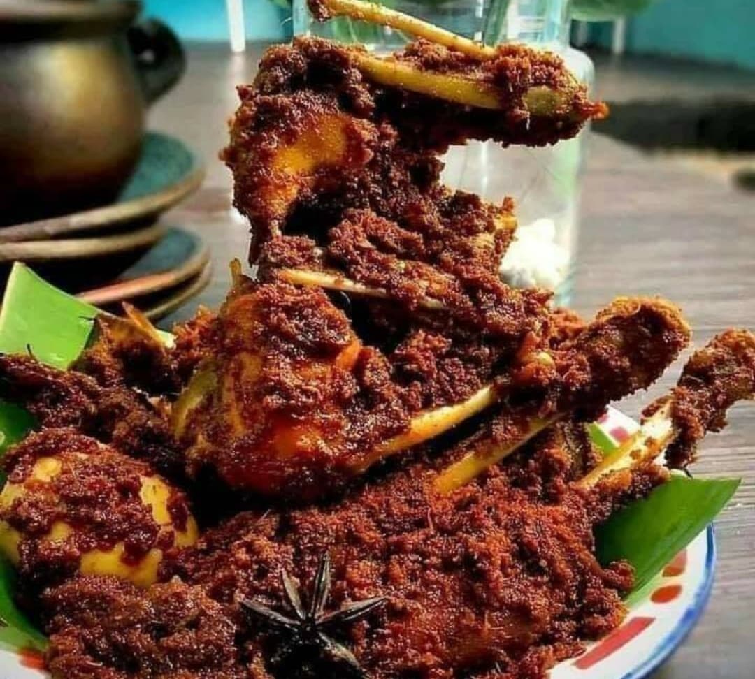 Gak Harus Daging Sapi, Ini Resep Rendang Ayam Kampung yang Gak Kalah Menggugah Selera