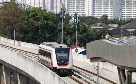 SERU! Cobain Wahana Horor Dikejar Zombi di 3 Stasiun LRT Ini, Simak Jadwal dan Harga Tiketnya