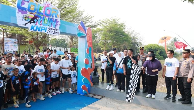 Ribuan Warga Padati Color Run KNPI, Wabup Intan Janjikan Pemain Terbaik Liga Santri Masuk Akademi Persita