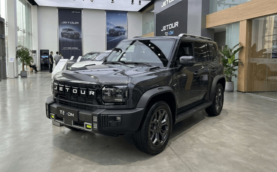 Jetour T2 i-DM Hadir Bawa Panoramic Sunroof Ekstra Besar dan Pintu Bagasi Swing Praktis, Menawarkan Kepraktisan Tinggi serta Desain Modern