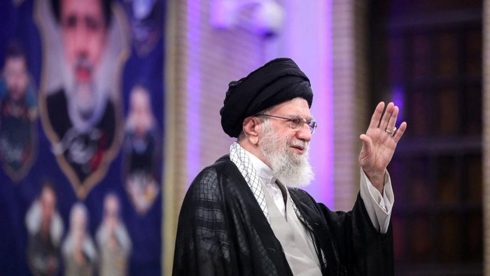 Inna Lillahi... Pemerintah Iran Konfirmasi Ayatollah Ali Khamenei Syahid Dibombardir Rudal Israel, Umumkan Masa Berkabung Selama 40 Hari