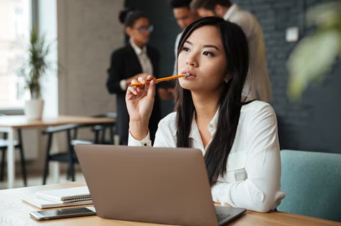 5 Ide Bisnis Sampingan yang Bisa Jalan Khusus Buat Kamu Masih Kerja dan Takut Resign