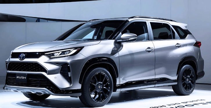 Toyota Rush 2026 Varian GR Sport Bangkit dengan Desain Agresif, Performa Ngebut, dan Teknologi Apple CarPlay yang Siap Mengguncang Persaingan SUV 2026