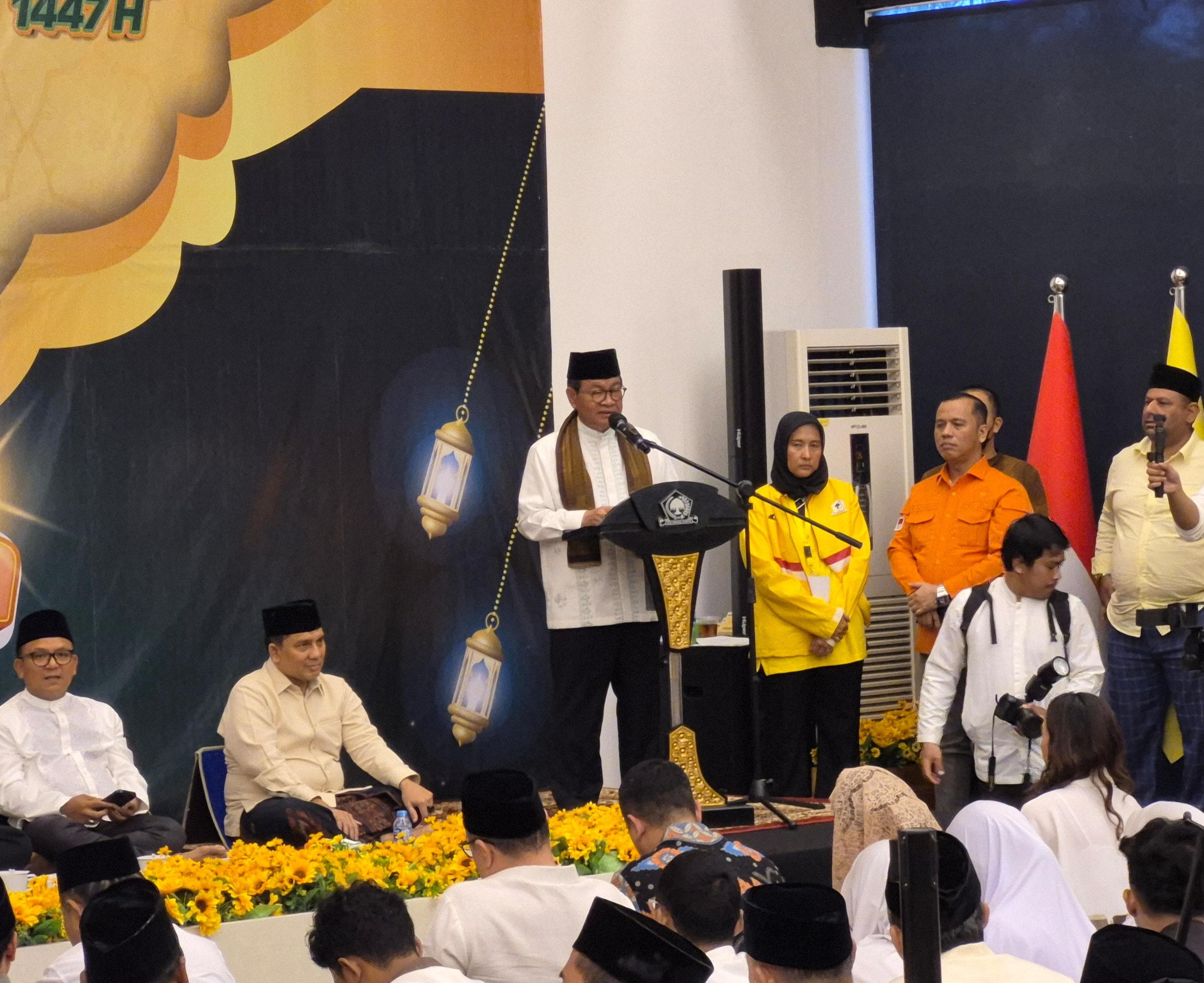 Hadiri Buka Bersama Golkar DKI, Pramono Anung: Dua Kali Datang Ke Sini, Saya Sudah Merasa Seperti di Rumah Sendiri