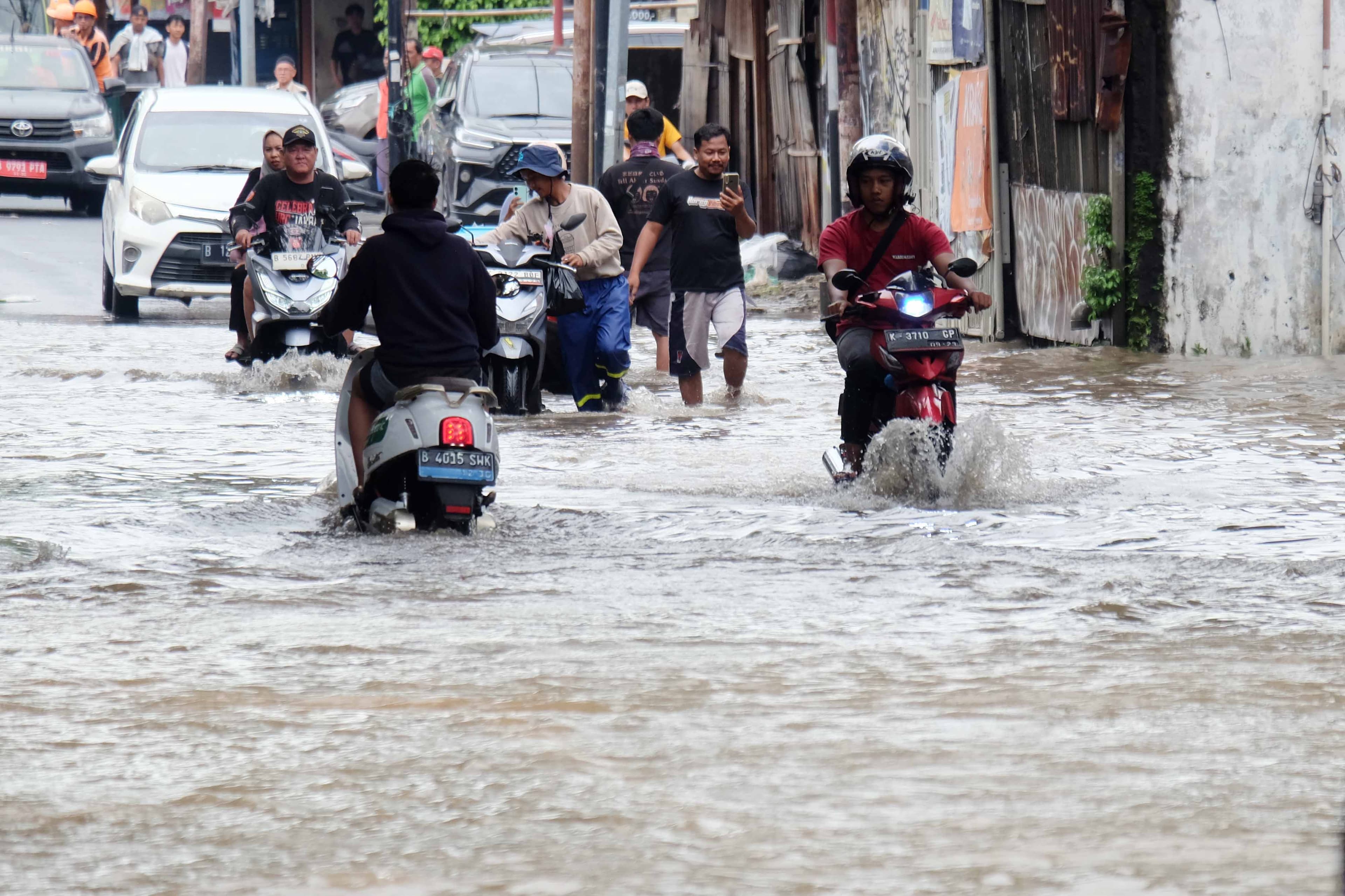 Golkar DKI Jakarta Desak Penuntasan Genangan di Tujuh Kelurahan Kecamatan Cakung