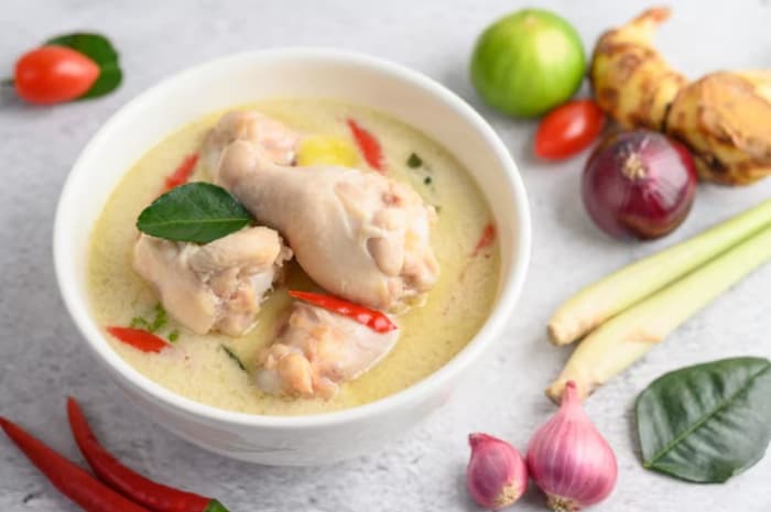 Jangan Asal Masak, Ini 5 Tips Mengolah Ayam agar Opor Lebih Gurih