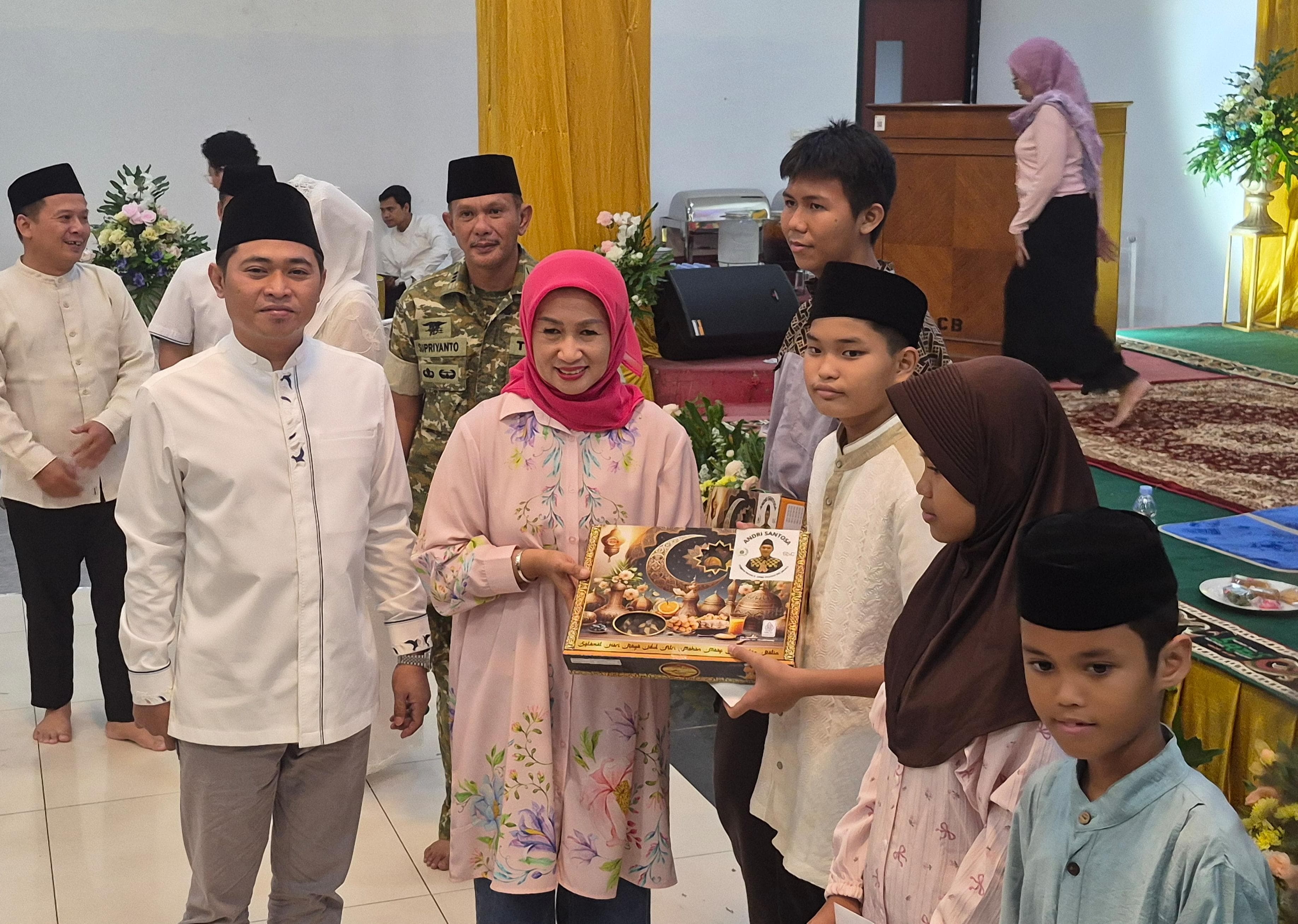 Buka Puasa Bersama di Cengkareng, Legislator Golkar Andri Santosa Ajak Warga Perkuat Kepedulian Sosial