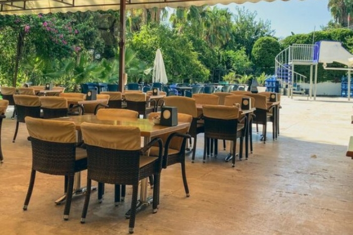 6 Tips Menghindari Antrean Makan Panjang di Rest Area Saat Mudik