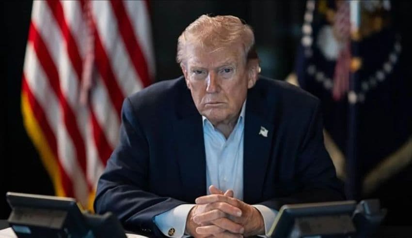 Penasihat Trump Akui Perang dengan Iran Bikin AS Boncos