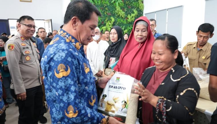 Ringankan Beban Warga Jelang Lebaran, Pemkab Tangerang Salurkan Bantuan Pangan CPPD Tahap I Tahun 2026