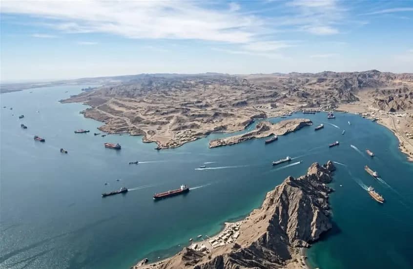 Amerika dan Israel Langgar Perjanjian, Iran Tutup Kembali Selat Hormuz