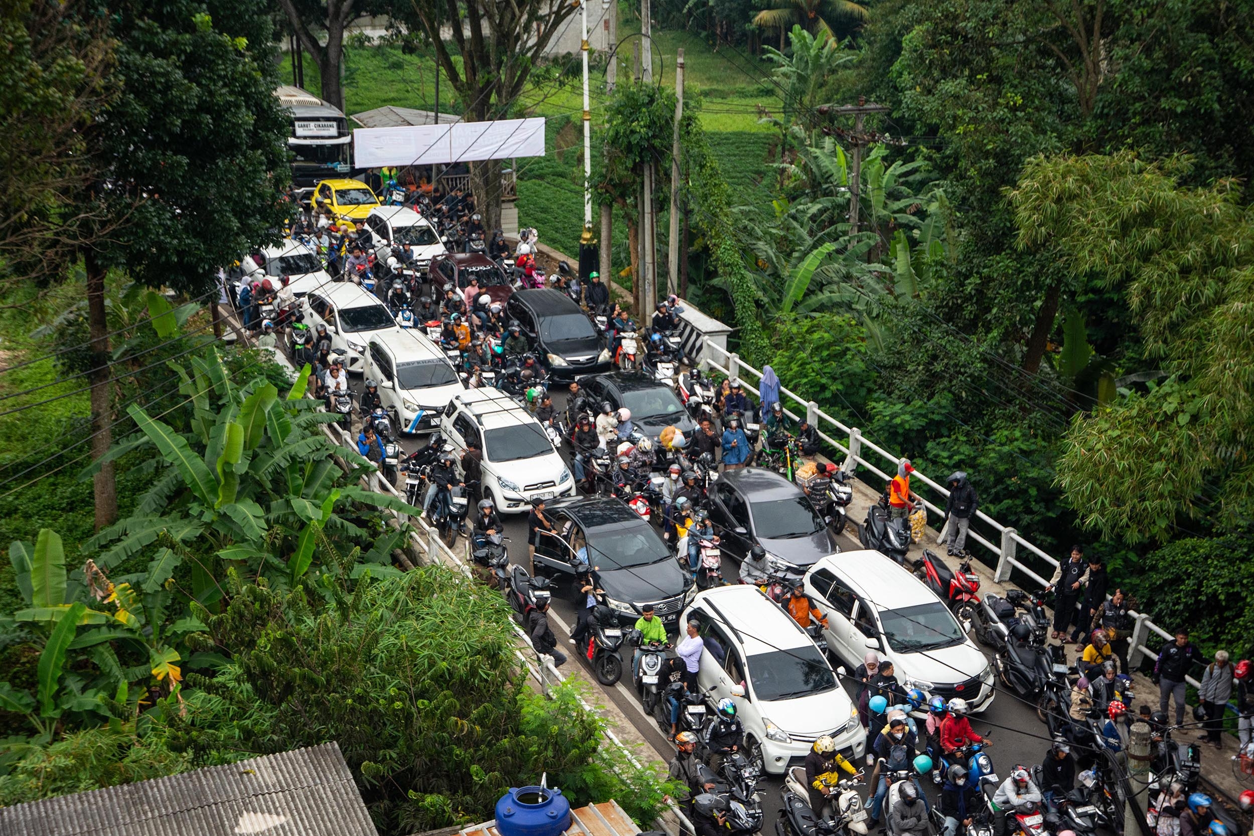 Jalur Puncak Padat, Polisi Siap Berlakukan Satu Arah dan Jalur Alternatif