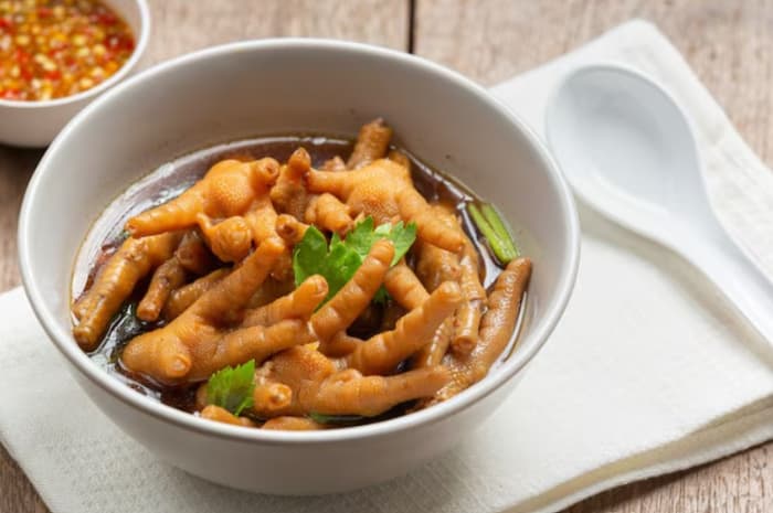 4 Cara Memasak Ceker Ayam Supaya Empuk, Nomor 3 Bikin Rasanya Makin Lezat!